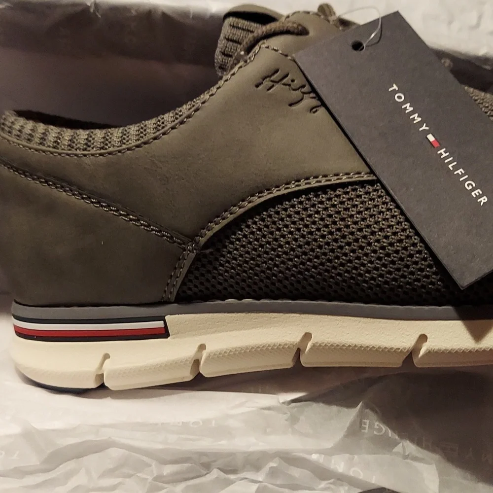 Tommy Hilfiger Men's Winner Casual Lace up Oxfords Men's Shoes - Picture 4 of 9